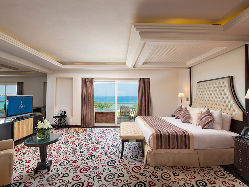 Premier Suite Prime Sea View and Pool View